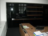 kancelář - černý lesk + obklady radiátorů